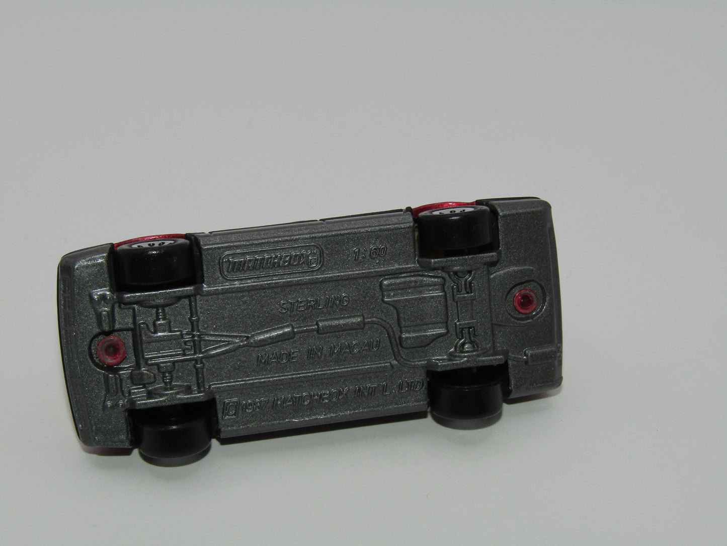 Matchbox Superfast MB2 Rover Sterling Metallic Red Macau Base