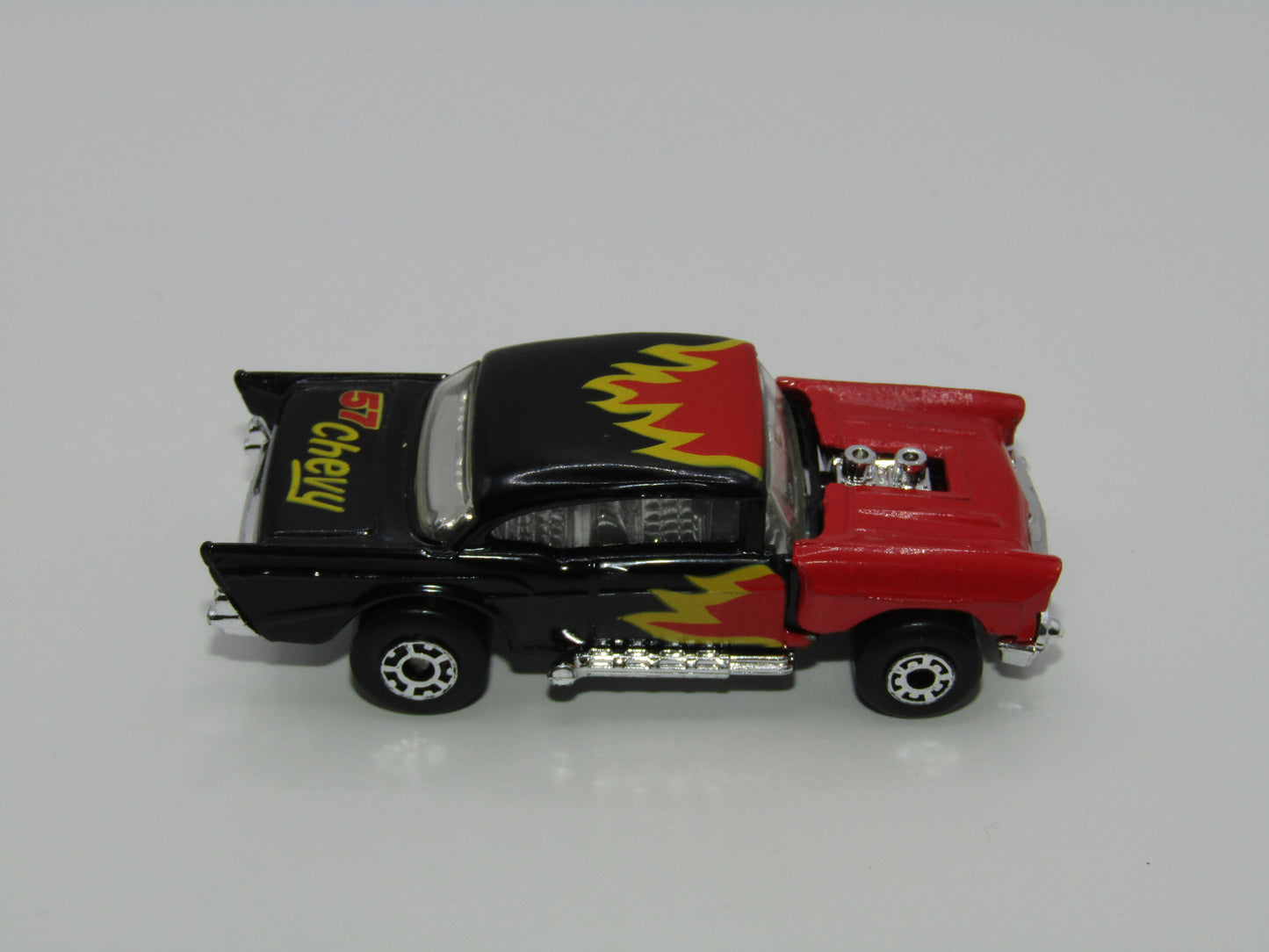 Matchbox Superfast MB4 '57 Chevy Red & Black Flames Tampo THAILAND Base