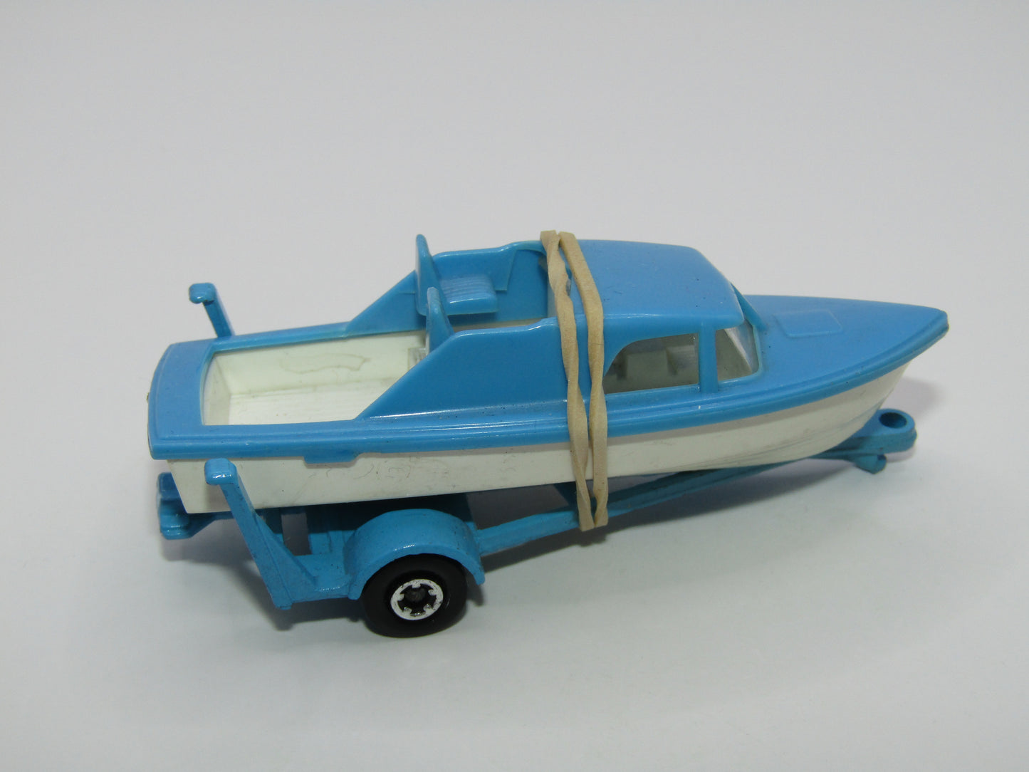 Matchbox Superfast 9A Boat & Trailer LIGHT BLUE Base CENTRE CUT Wheels