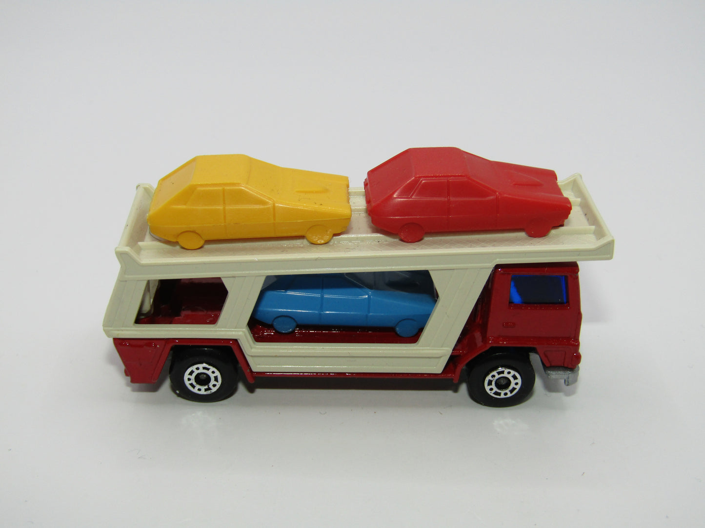 Matchbox Superfast 11C Car Transporter RED Cream Carrier SILVER BASE