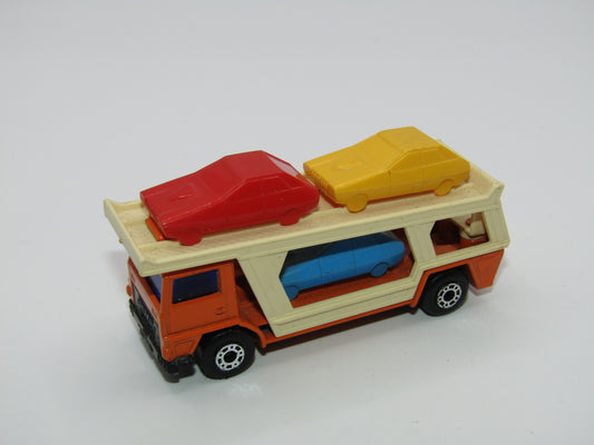 Matchbox Superfast 11C Car Transporter Orange LIGHT Yellow Car