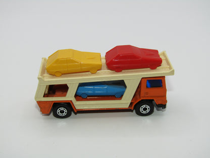 Matchbox Superfast 11C Car Transporter Orange LIGHT Yellow Car
