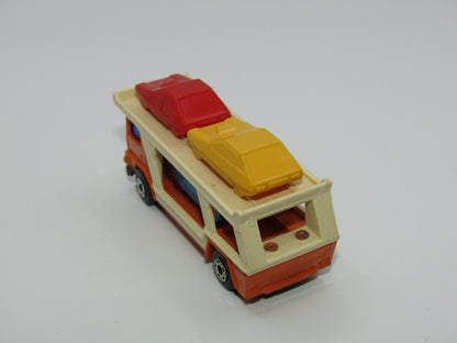 Matchbox Superfast 11C Car Transporter Orange LIGHT Yellow Car
