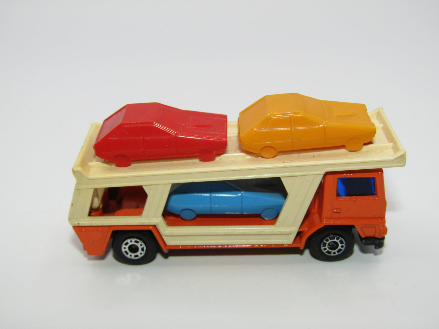 Matchbox Superfast 11C Car Transporter Orange YELLOW CAR at FRONT