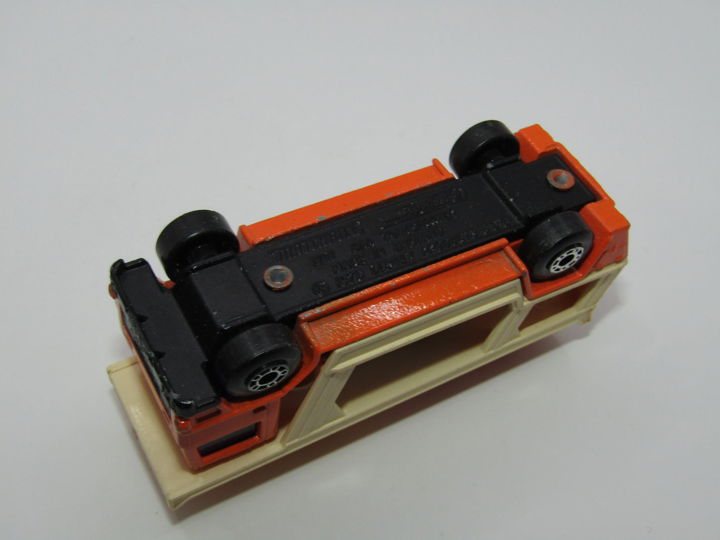 Matchbox Superfast 11C Car Transporter Orange YELLOW CAR at FRONT
