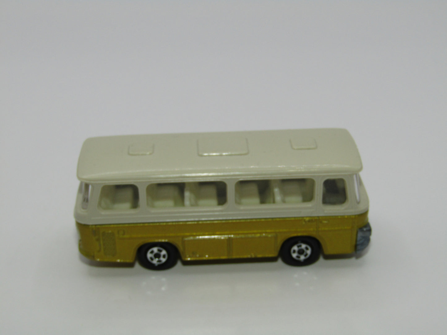 Matchbox Superfast 12B Setra Coach GREY Roof, Gold Body