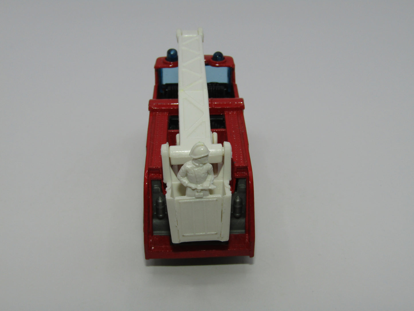 Matchbox Superfast 13E Snorkel Fire Engine LACFD Code Red Unp Base