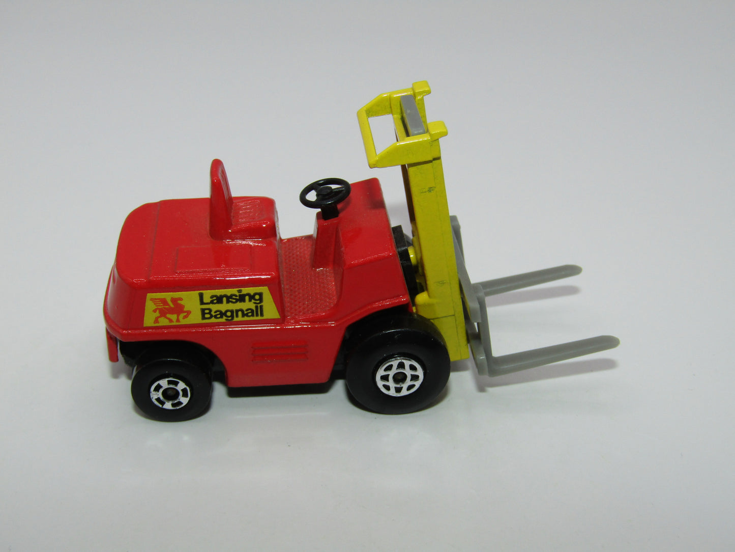 Matchbox Superfast 15B Forklift Truck Spiro & 5 Spoke Wheels
