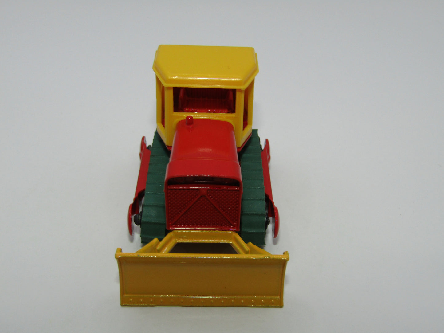 Matchbox Superfast 16A Case Tractor BRIGHT Red Yellow Blade