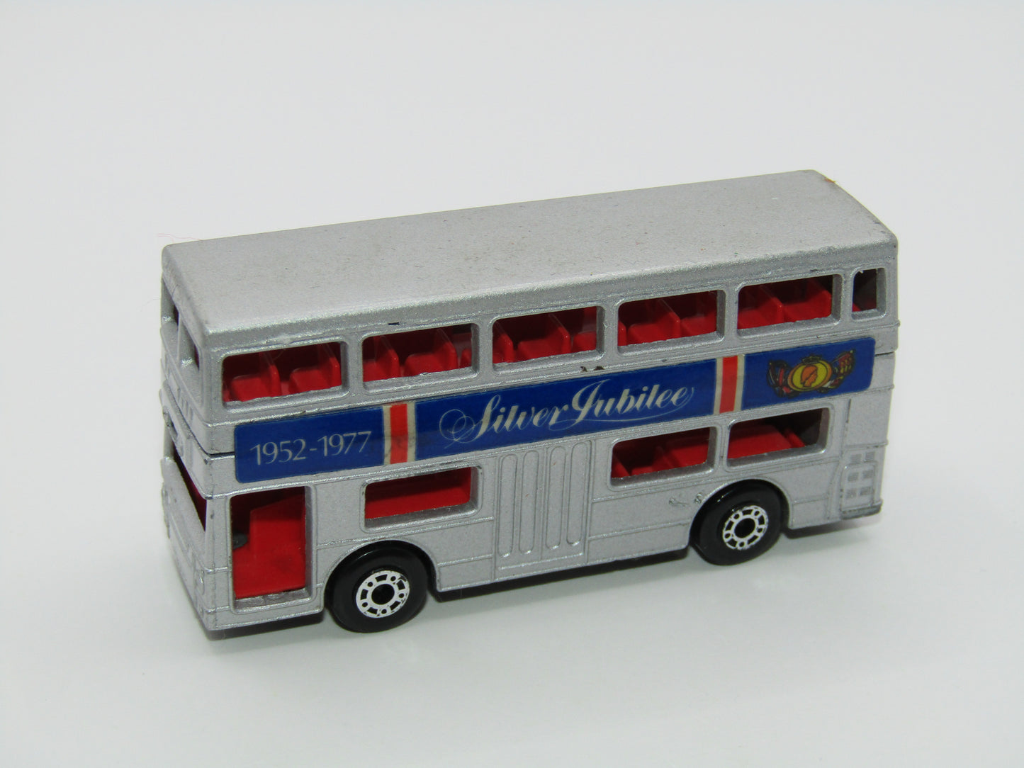Matchbox Superfast 17B The Londoner Silver Jubilee Charcoal Base