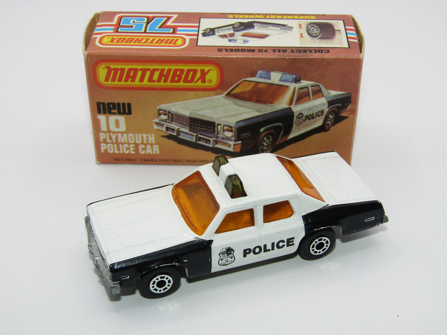 Matchbox Superfast 10C Plymouth Gran Fury Police & Shield Tampo GREEN Roof Lights, Amber Windows