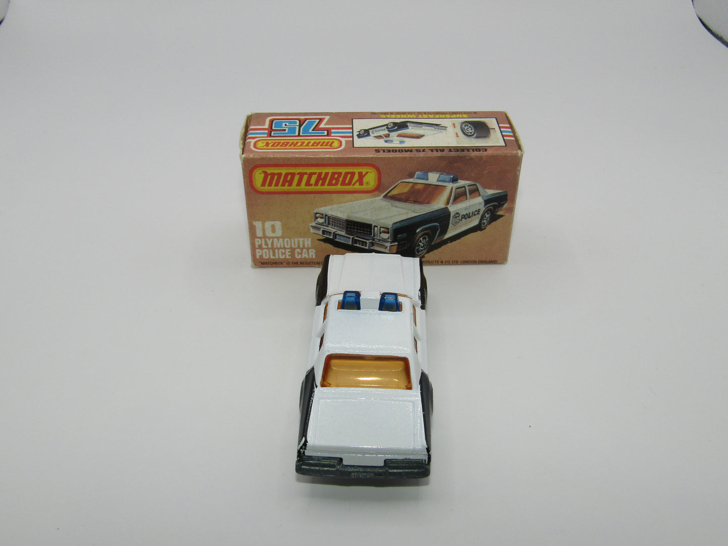 Matchbox Superfast 10C Plymouth Gran Fury Police & Shield Tampo Light Amber Windows