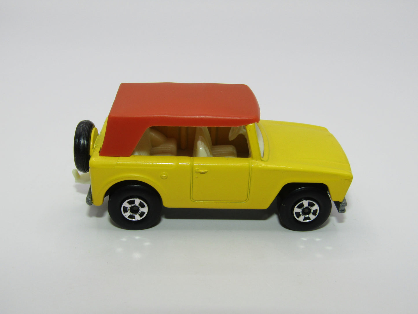Matchbox Superfast 18A Field Car Yellow 5 Spoke Wide Wheels