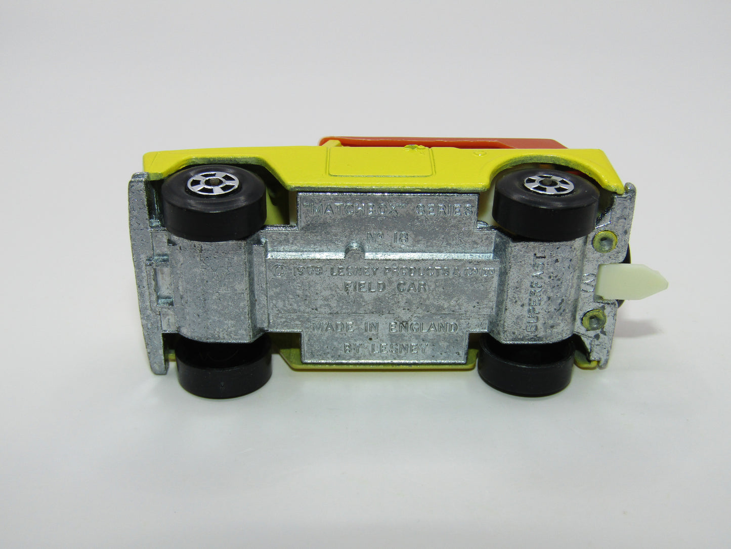 Matchbox Superfast 18A Field Car Yellow 5 Spoke NO PAT APP on base