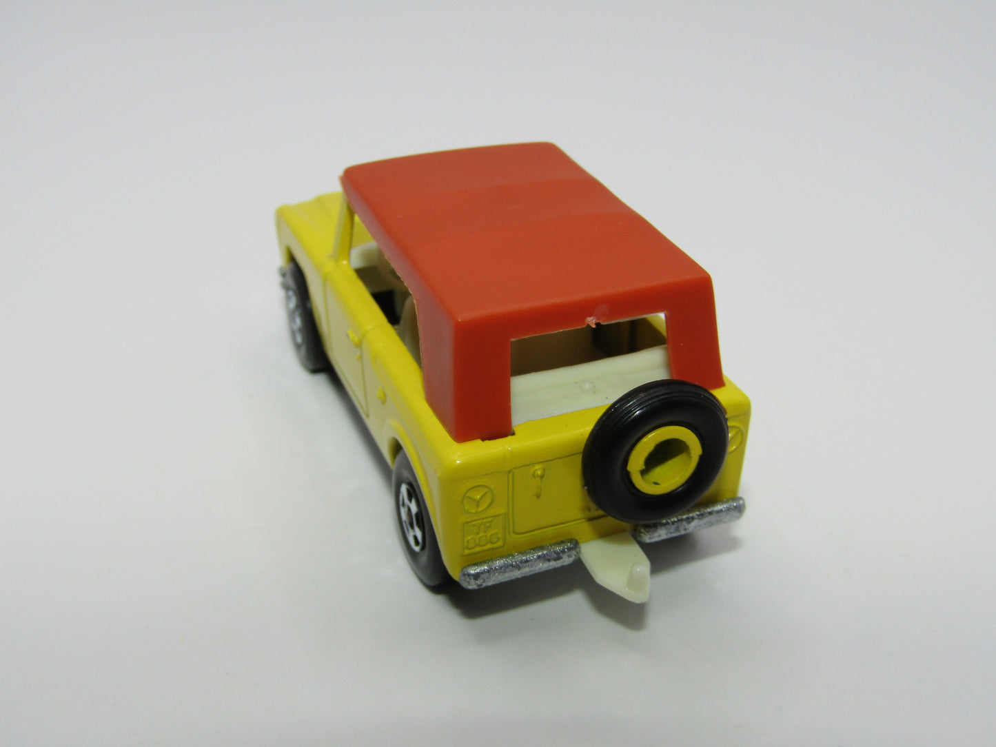 Matchbox Superfast 18A Field Car Yellow 5 Spoke NO PAT APP on base