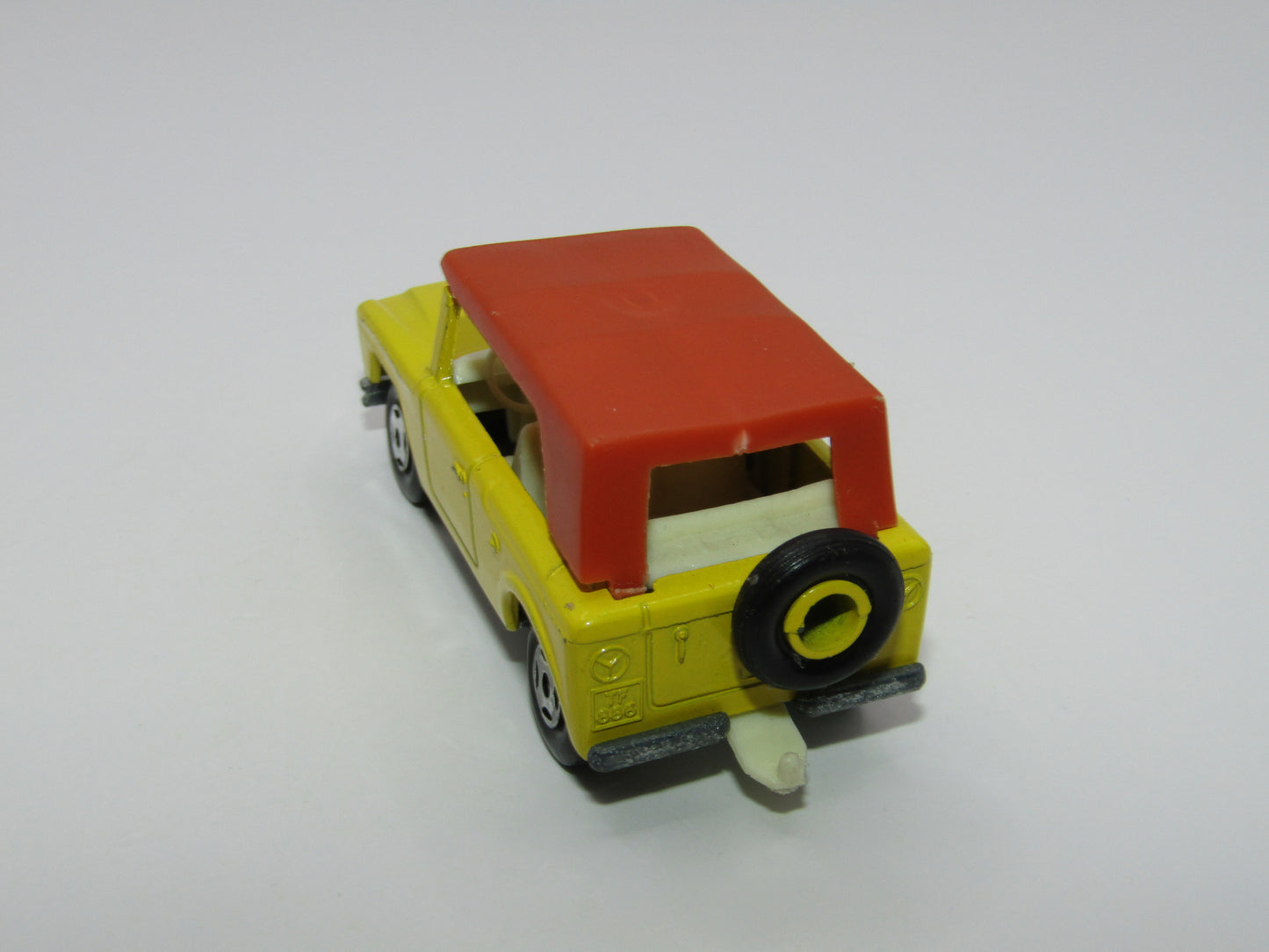 Matchbox Superfast 18A Field Car Yellow 4 Spoke NARROW Wheels
