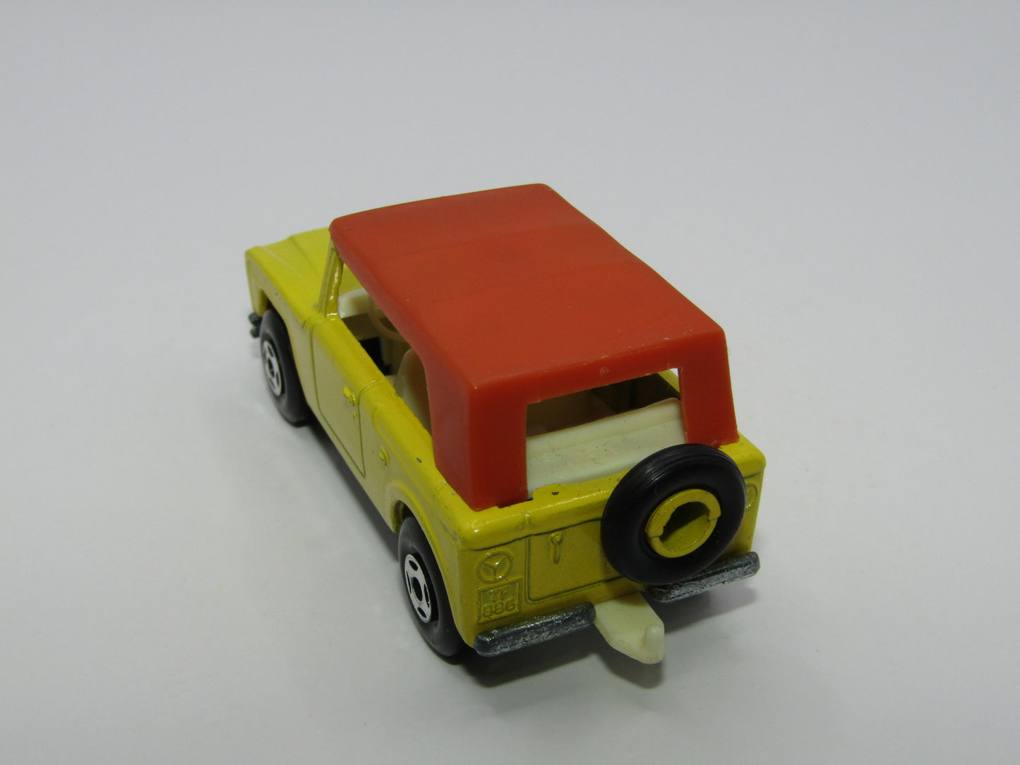 Matchbox Superfast 18A Field Car Yellow 4 Spoke Wide Wheels