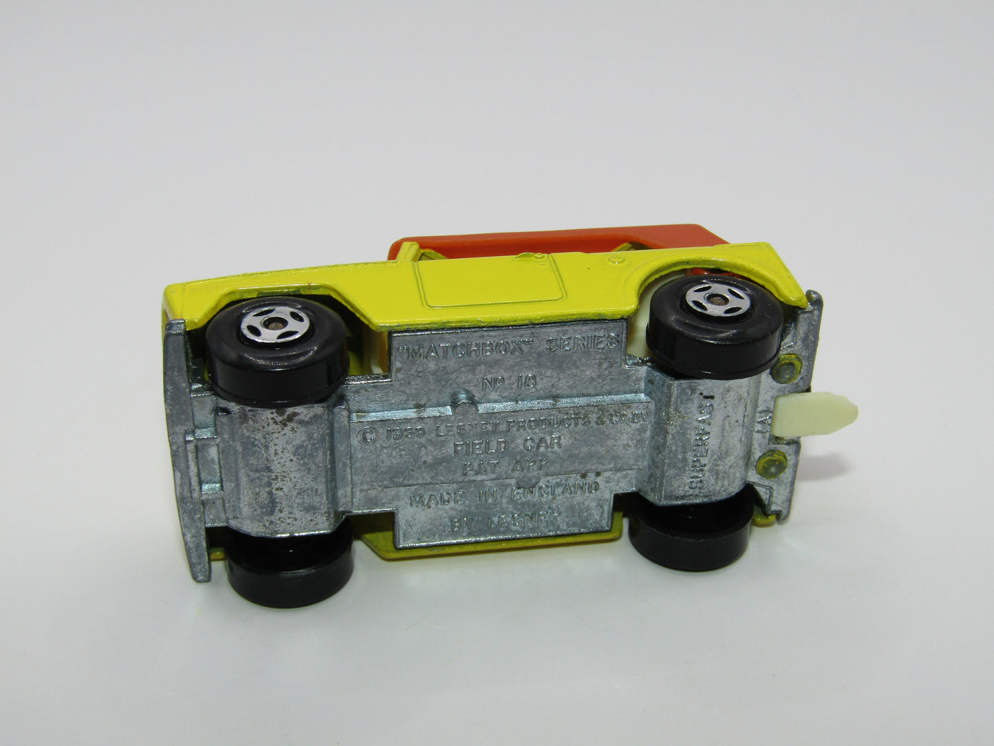Matchbox Superfast 18A Field Car Yellow 4 Spoke Wide Wheels