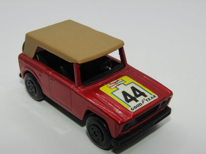 Matchbox Superfast 18A Field Car 44 Label BLACK Wheels Hubs