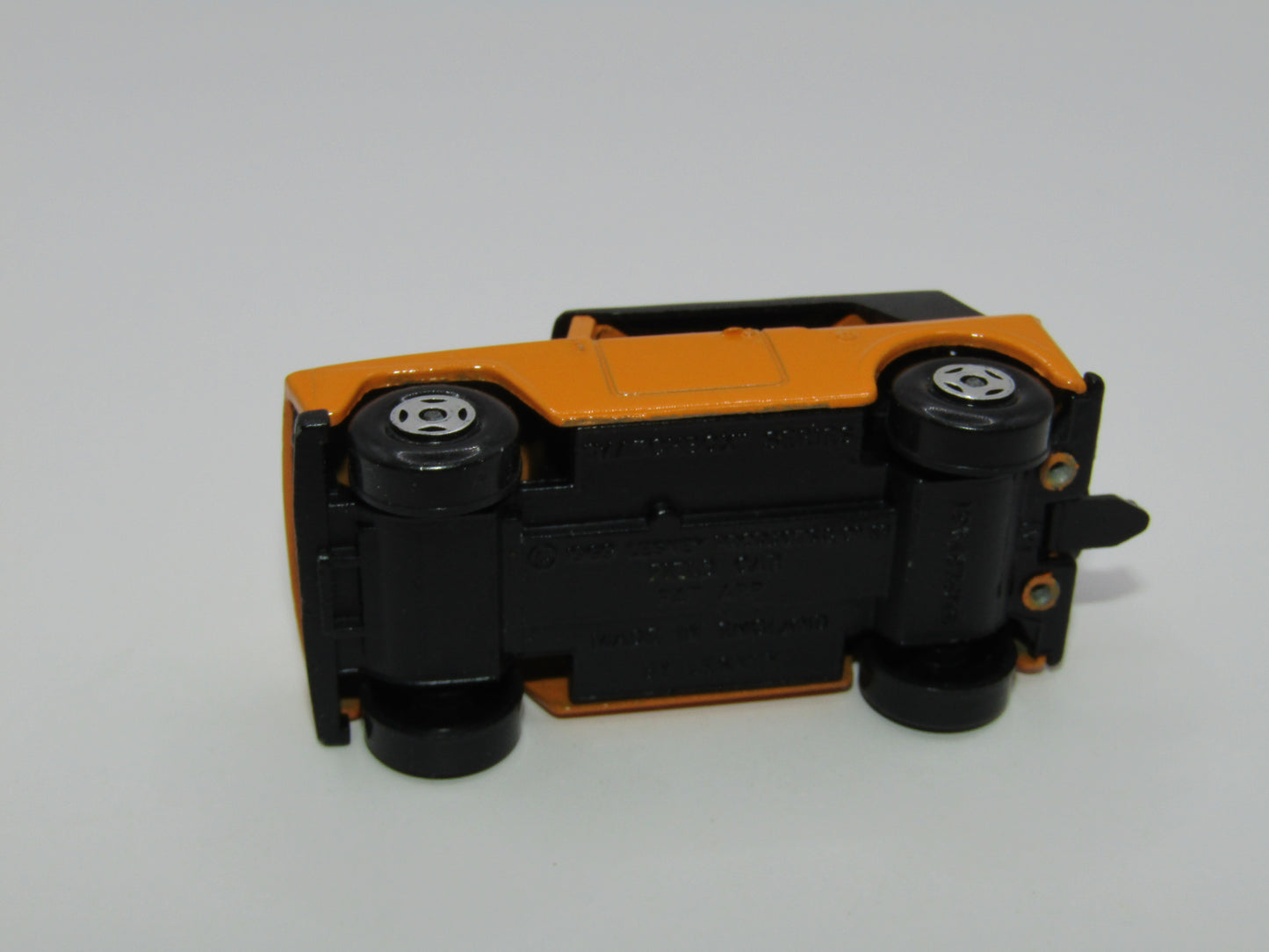 Matchbox Superfast 18A Field Car Orange Checker Label 4 Spoke Wheels