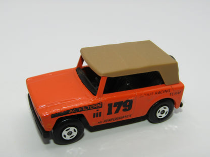 Matchbox Superfast 18A Field Car Scout Racing Tampo TAN Roof