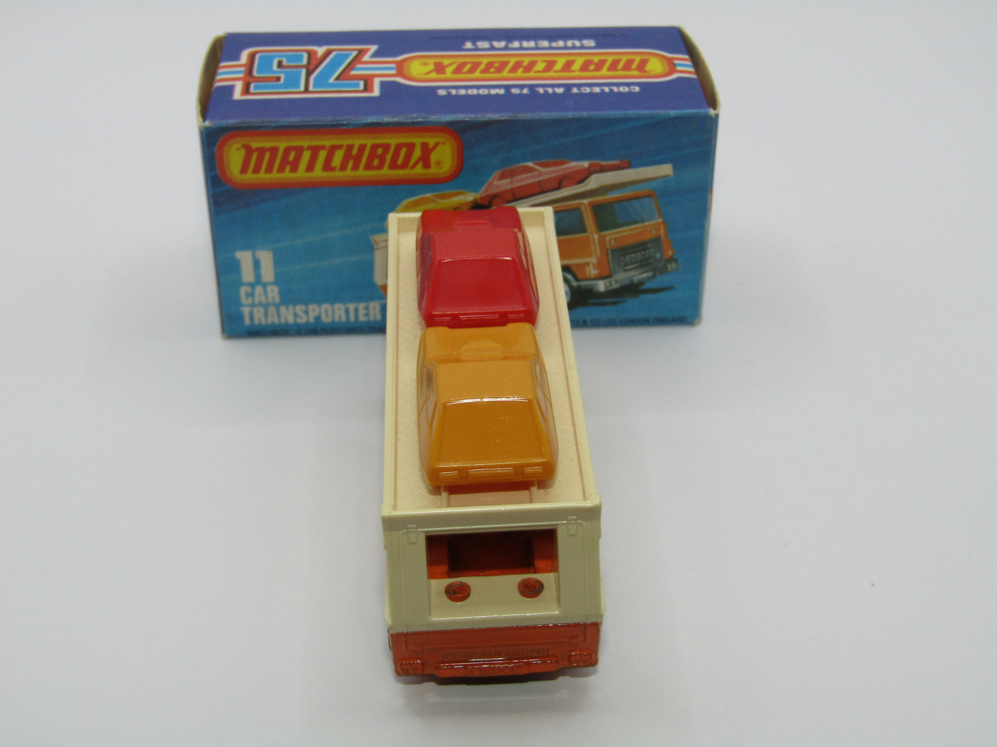Matchbox Superfast No 11C Car Transporter Orange VERY DARK BLUE Car Black Base