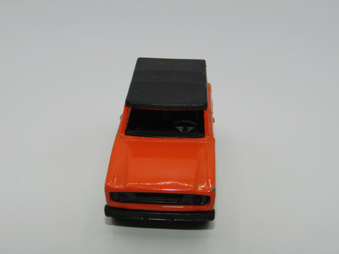 Matchbox Superfast 18A Field Car Scout Racing BLACK Wheel Hubs