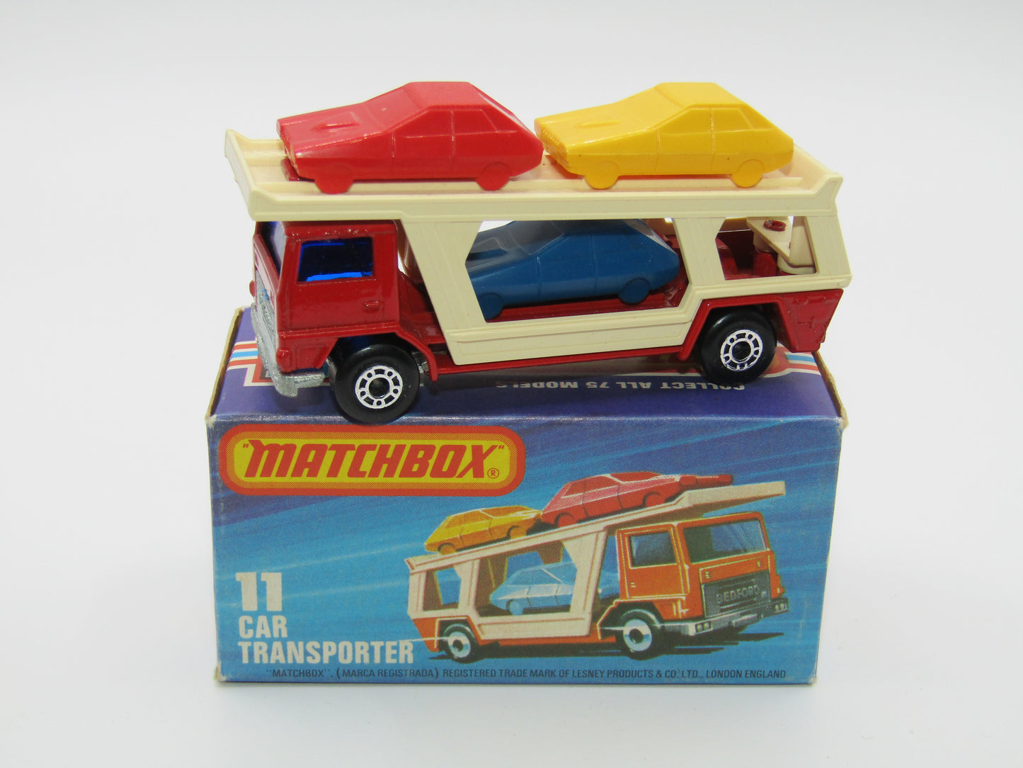 Matchbox Superfast No 11C Car Transporter Red, DARK BLUE Car, Rare on Red Transporter