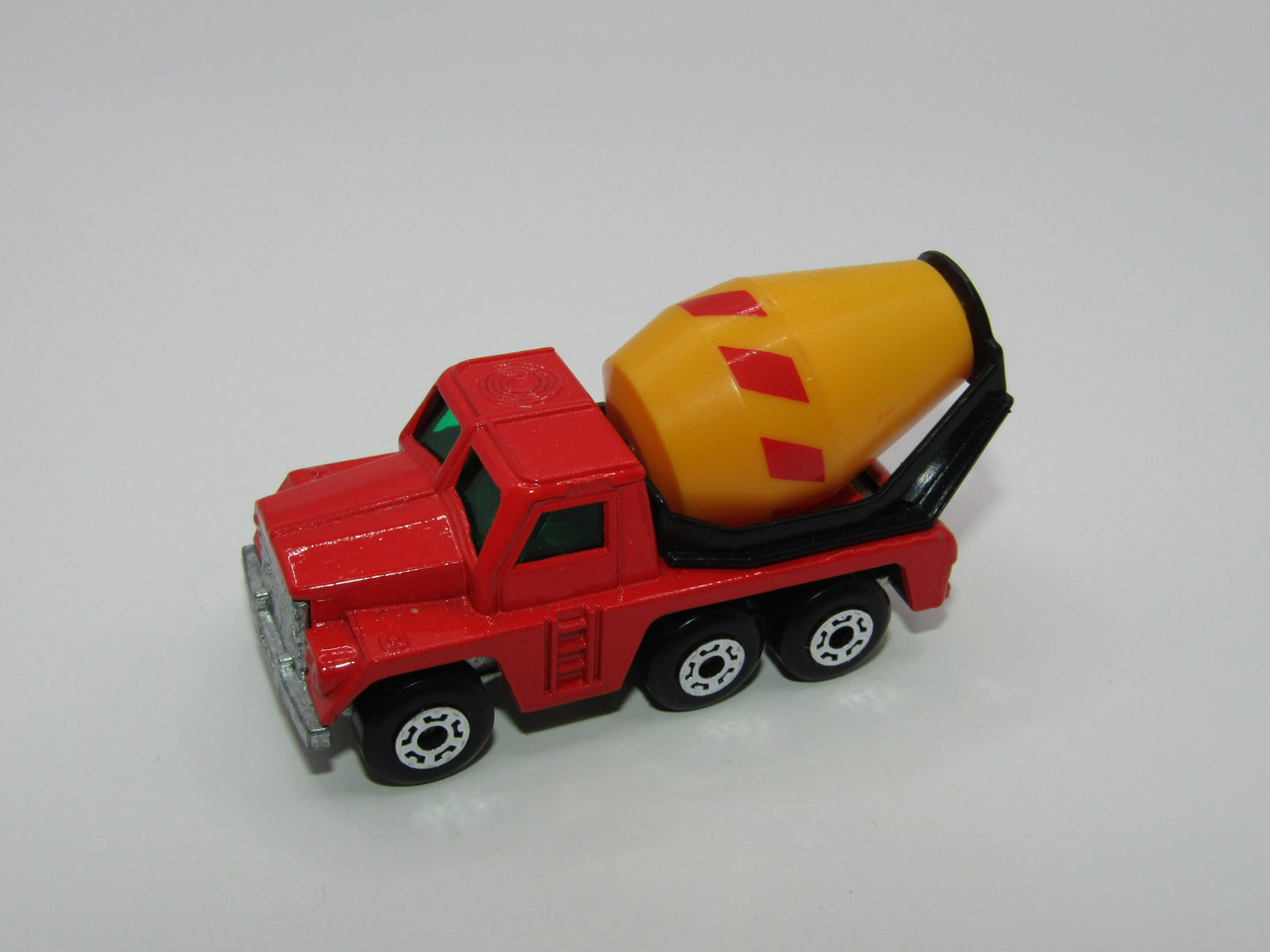 Matchbox Superfast 19C Cement Truck LIGHT Red, Yellow Barrell