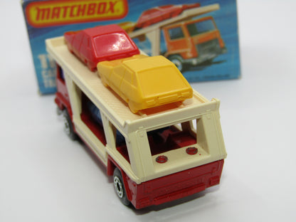Matchbox Superfast No 11C Car Transporter Red, DARK BLUE Car, Rare on Red Transporter