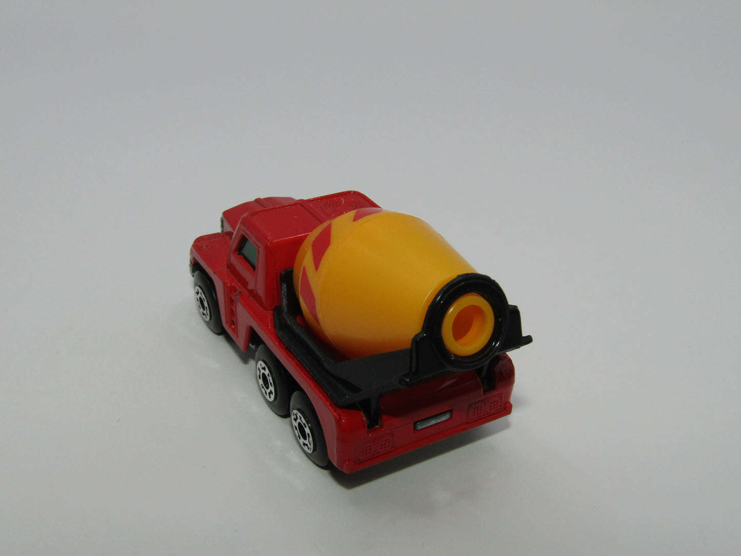 Matchbox Superfast 19C Cement Truck DARK Red, Yellow Barrell