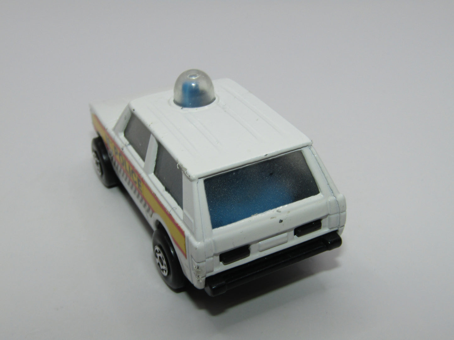 Matchbox Superfast 20B Police Patrol Checker Label BLUE-GREY Base