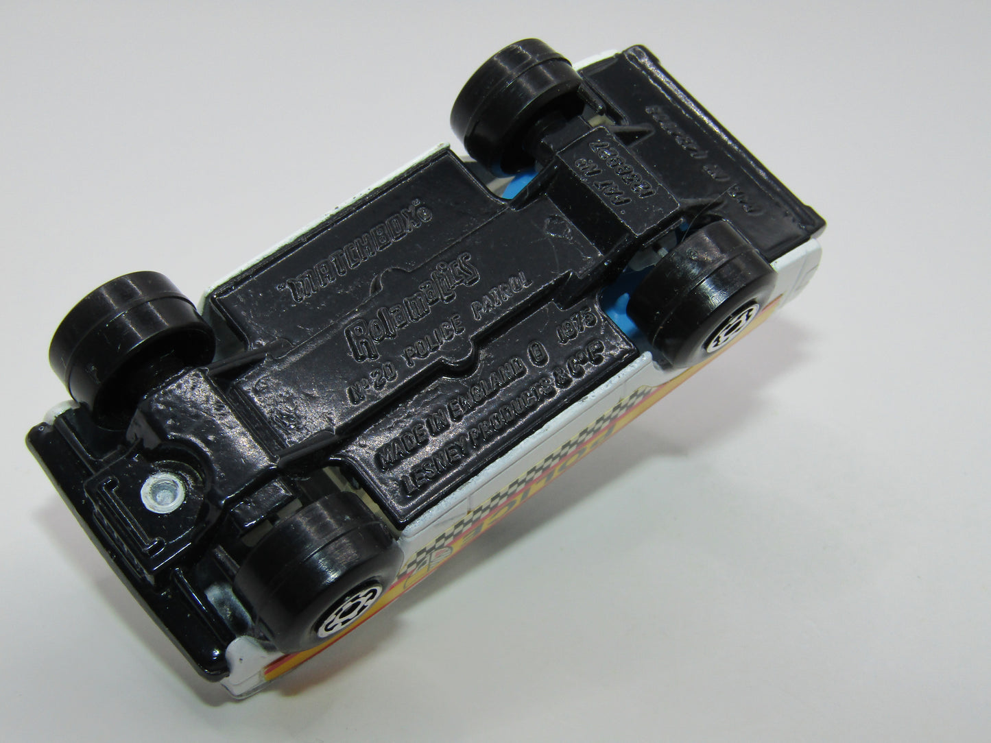 Matchbox Superfast 20B Police Patrol Checker Label BLUE-GREY Base