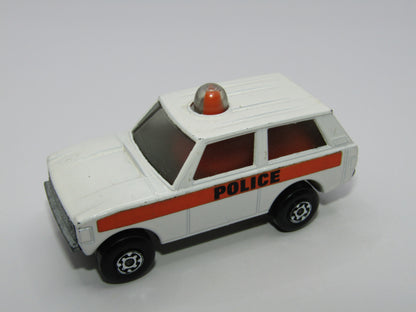 Matchbox Superfast 20B Police Patrol Thin Police In Middle Smoke Windows