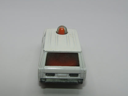 Matchbox Superfast 20B Police Patrol Thin Police In Middle Smoke Windows