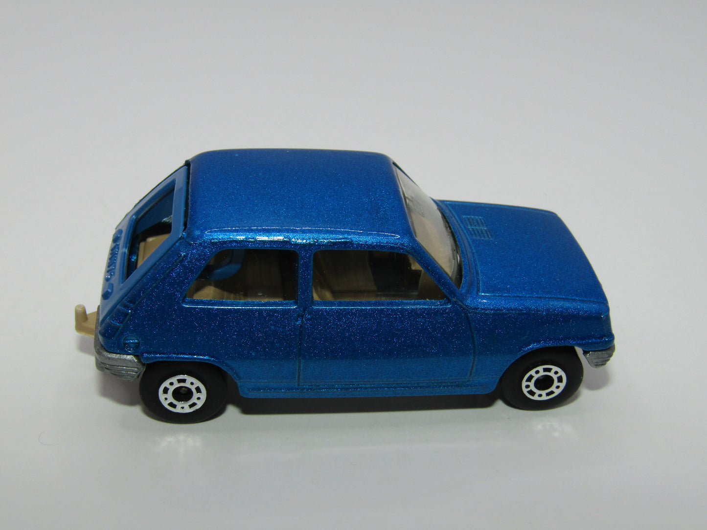 Matchbox Superfast 21C Renault 5TL DARK Blue, Silver Base