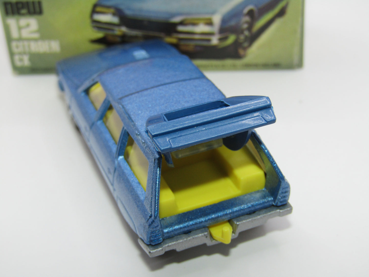 Matchbox Superfast No 12D Citroen CX Medium Metallic Blue DARK YELLOW Interior, Silver Base