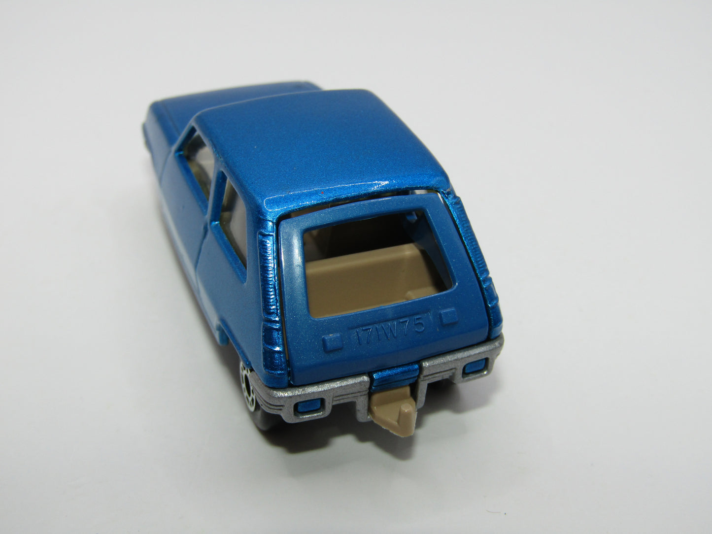 Matchbox Superfast 21C Renault 5TL Light Blue, Silver Base