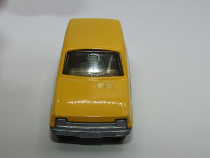 Matchbox Superfast 21C Renault 5TL Le Car Yellow, Silver Base