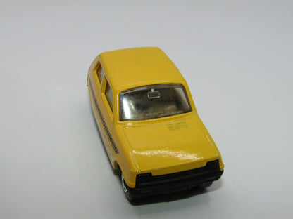 Matchbox Superfast 21C Renault 5TL Le Car Yellow, Black Base