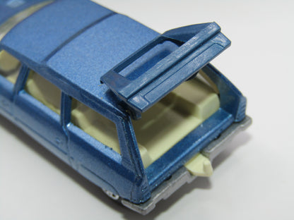 Matchbox Superfast No 12D Citroen CX Medium Metallic Blue, IVORY Interior, Silver Base