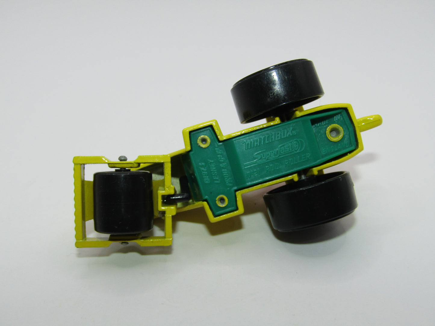 Matchbox Superfast 21B Rod Roller, flames label Black Wheel Hubs
