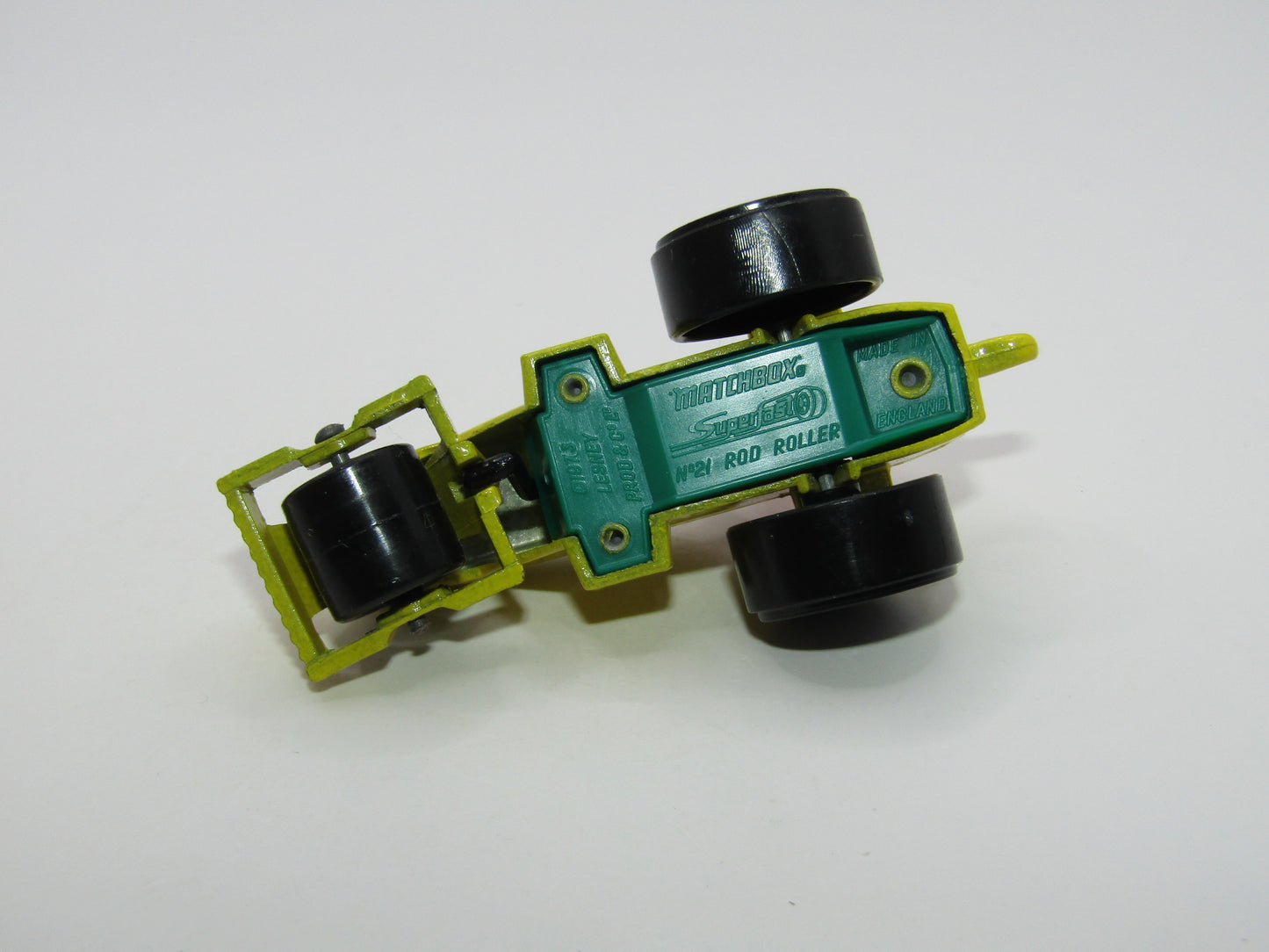 Matchbox Superfast 21B Rod Roller, NO Labels Green Base