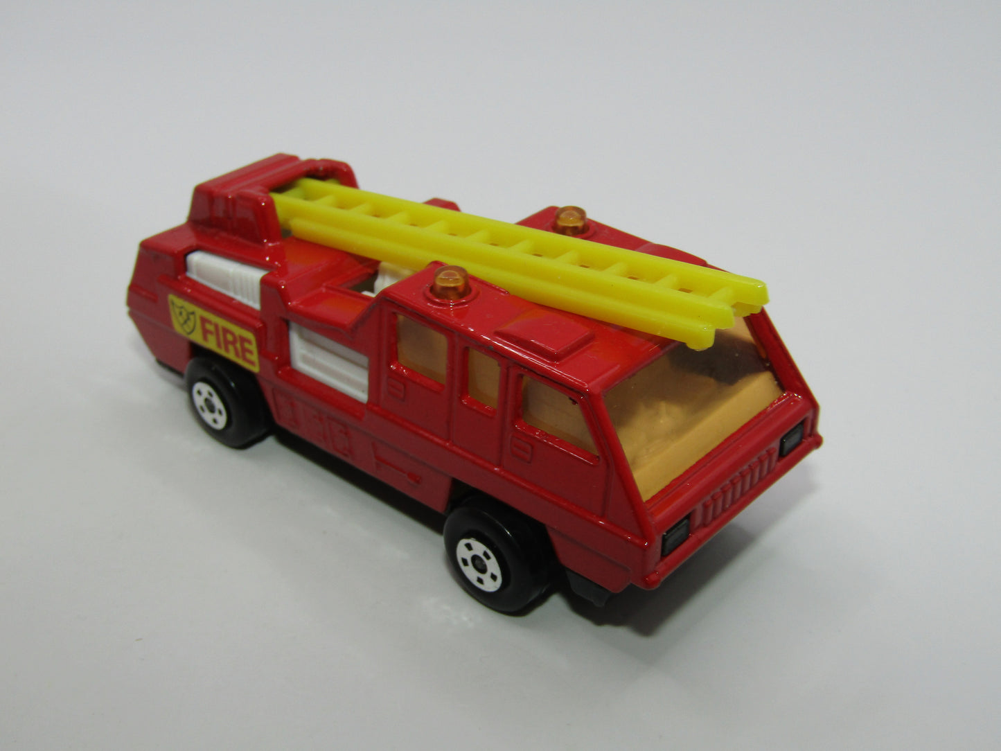 Matchbox Superfast 22C Blaze Buster WHITE Interior Gloss Black Base