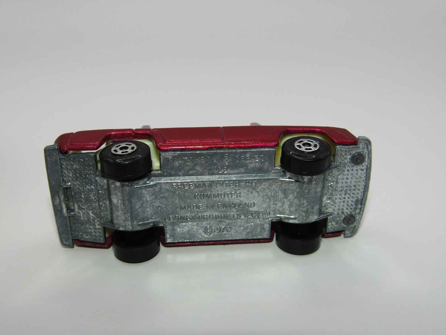 Matchbox Superfast 22B Freeman Intercity Commuter METALLIC RED No Labels