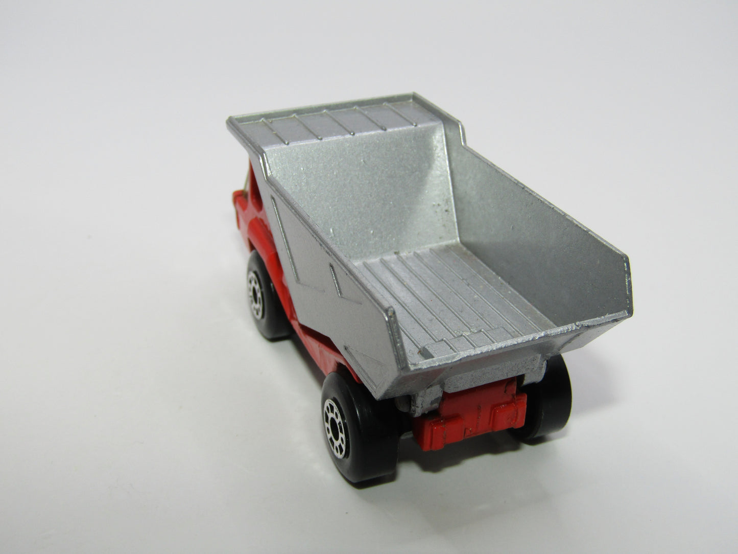 Matchbox Superfast 23B Atlas Red BLACK Interior Silver Base