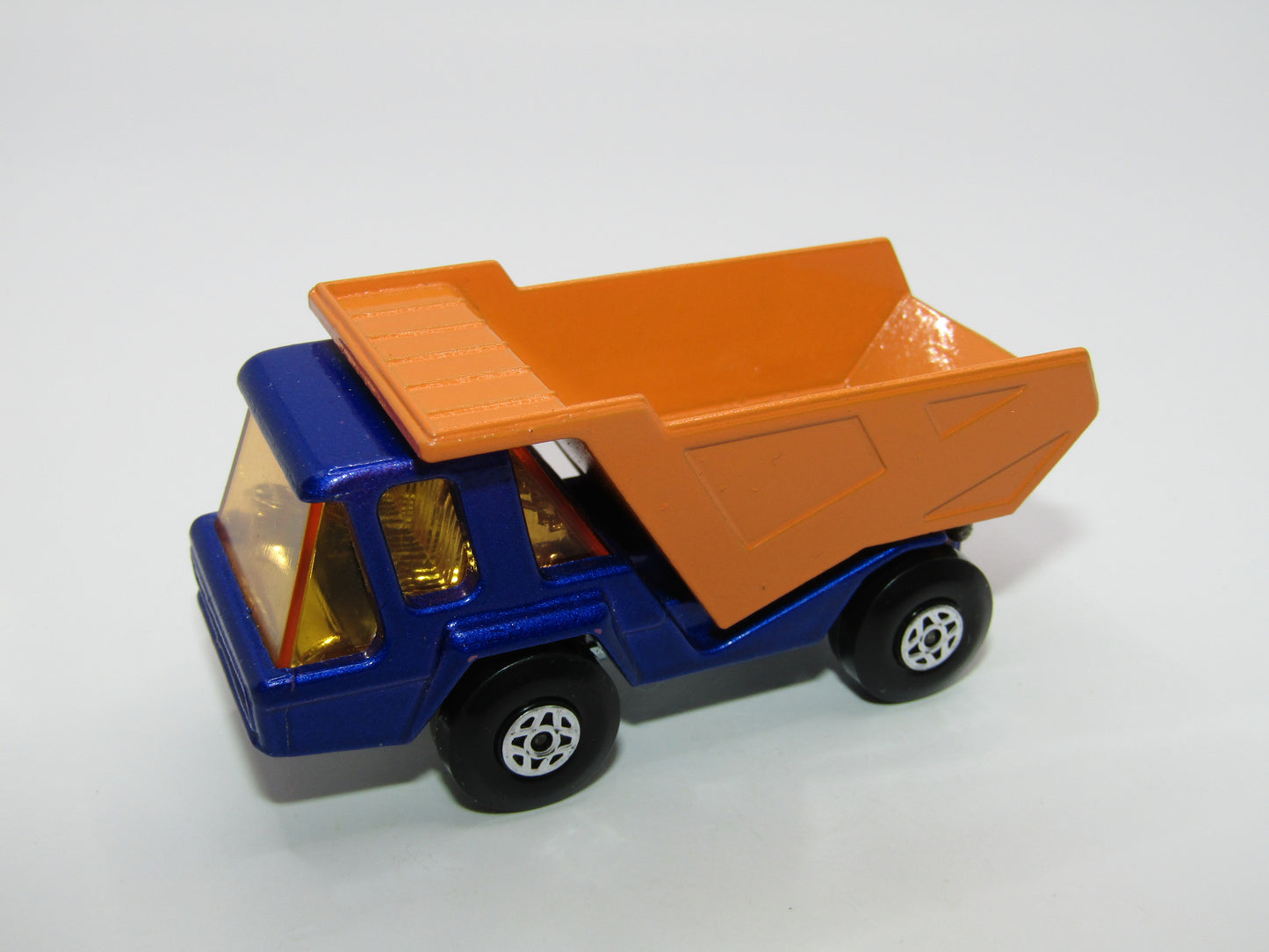 Matchbox Superfast 23B Atlas Chrome Interior Unpainted Base Spiro Wheels
