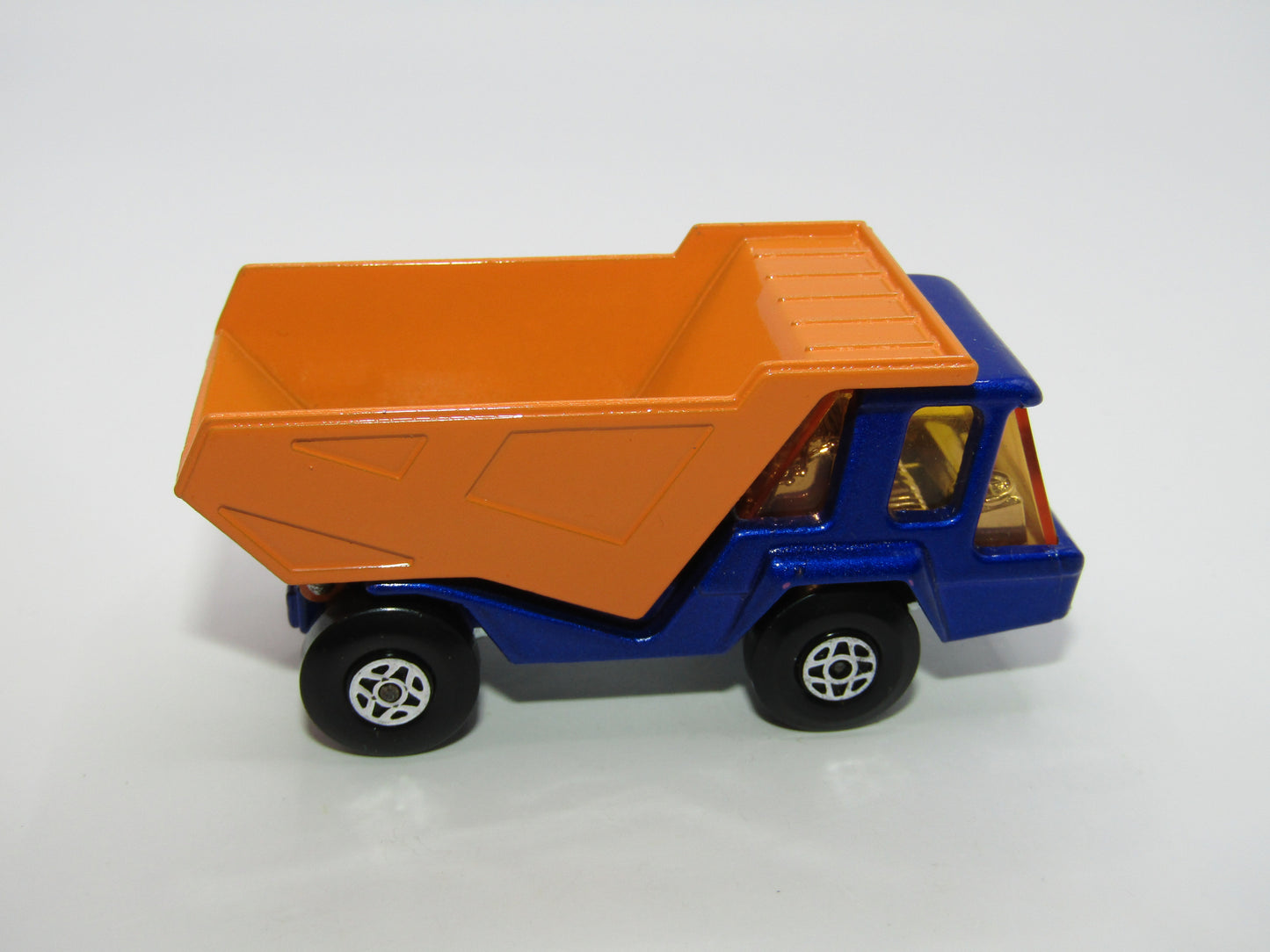 Matchbox Superfast 23B Atlas Chrome Interior Unpainted Base Spiro Wheels