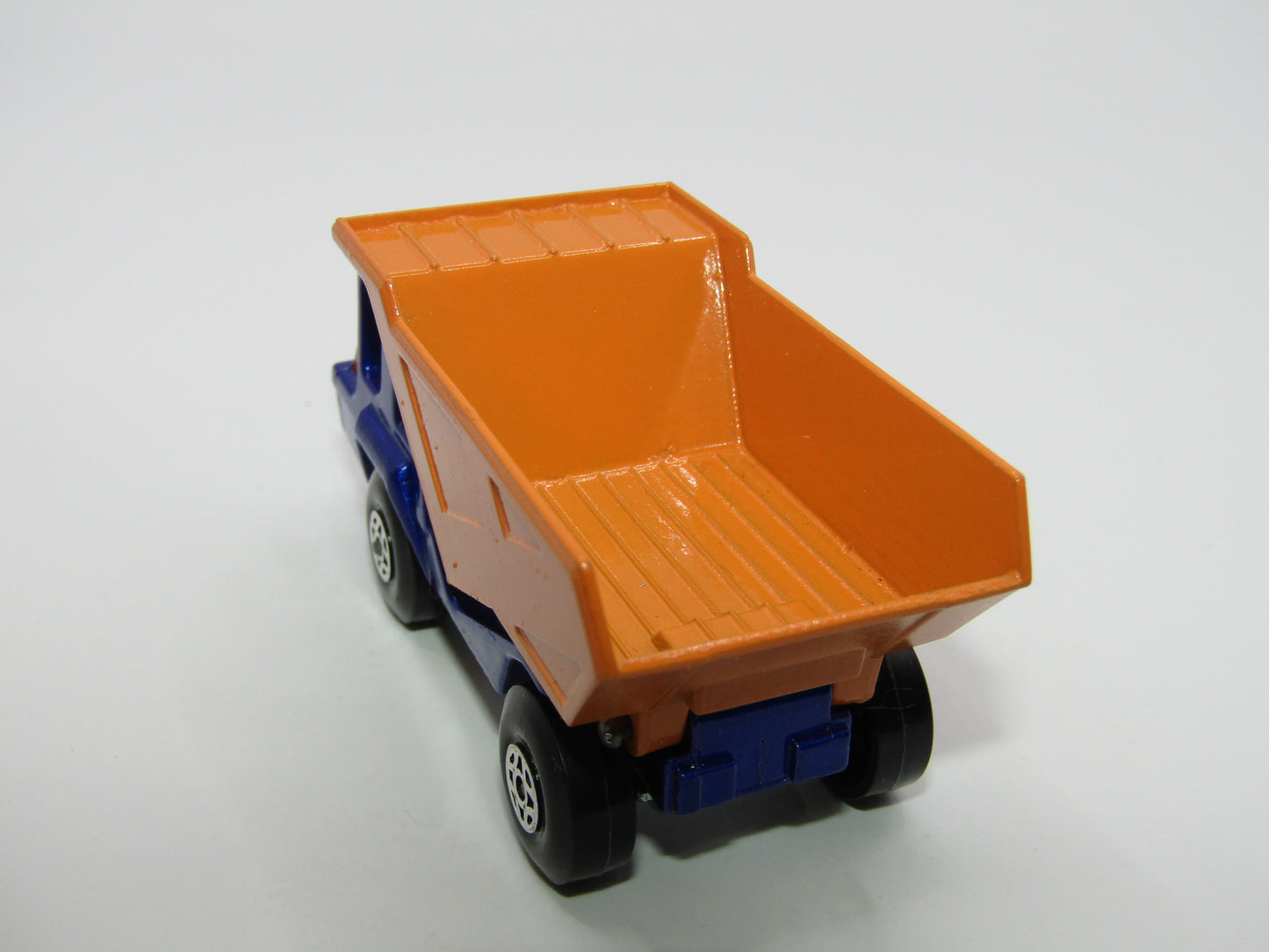 Matchbox Superfast 23B Atlas Chrome Interior Unpainted Base Spiro Wheels