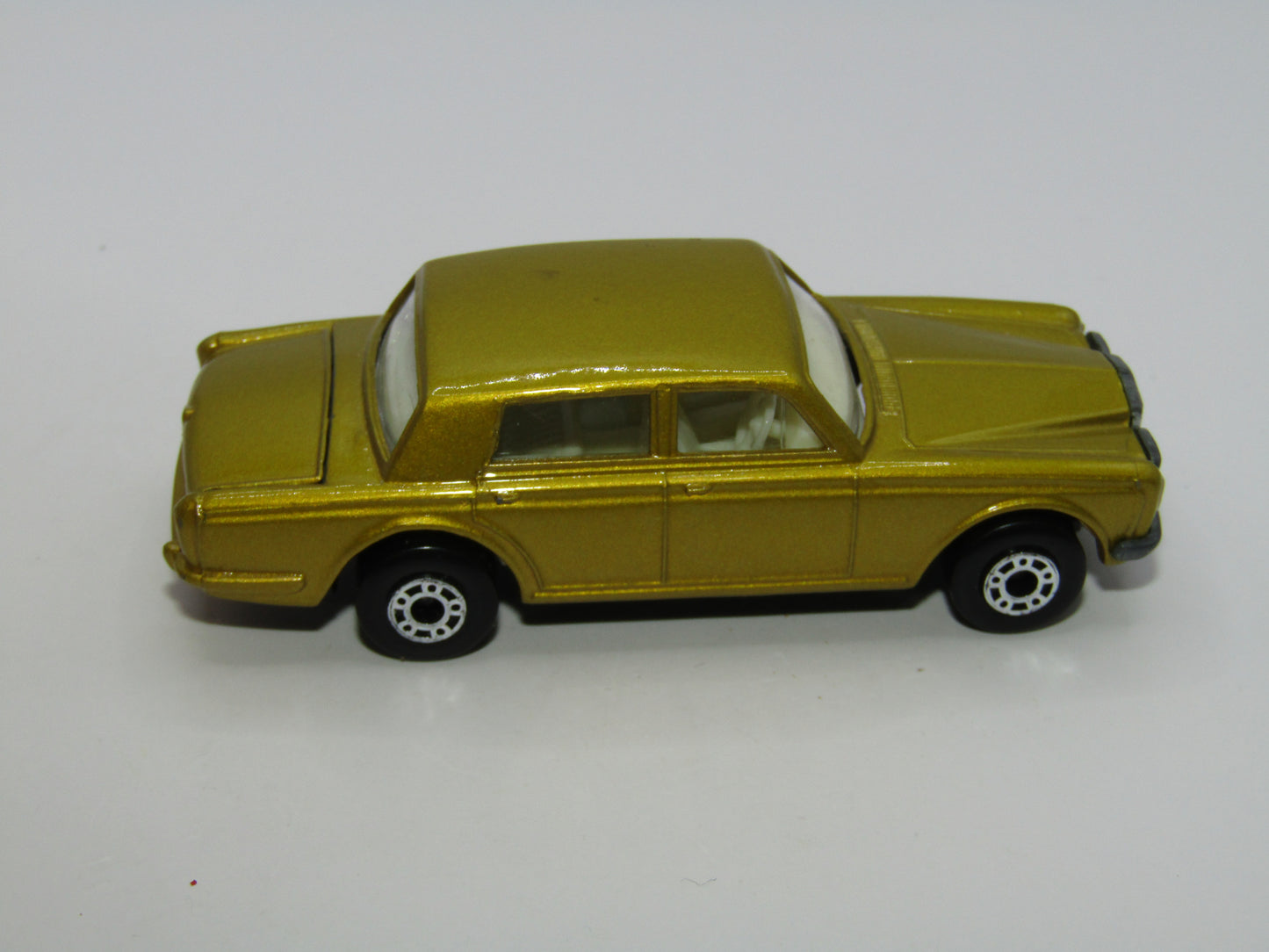 Matchbox Superfast 24A Rolls Royce Silver Shadow Gold Dot Dash Wheels